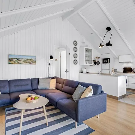 Egbert - 900m From The Sea By Interhome